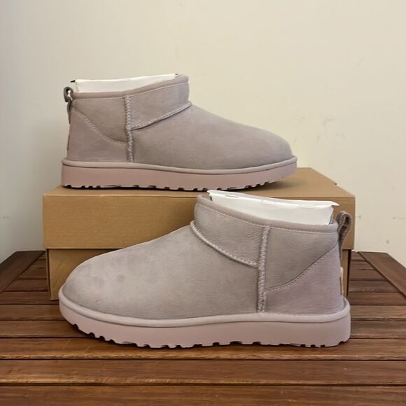 UGG Classic Ultra Mini Booties Pale Smoke USA Women 11/UK 9/EU 42 - Picture 3 of 13